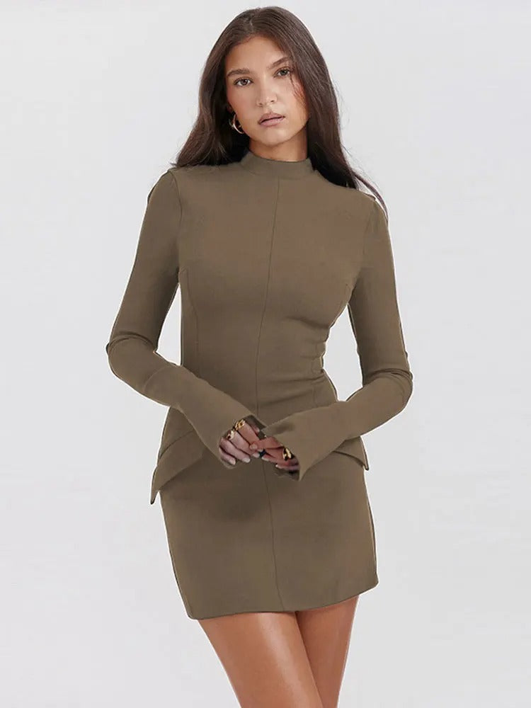 Lisa Short Dress for Women – Fitted Cut, Flared Long Sleeves & Chic High Collar