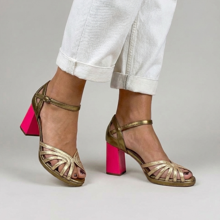 Elegant Vintage Icon Sandals