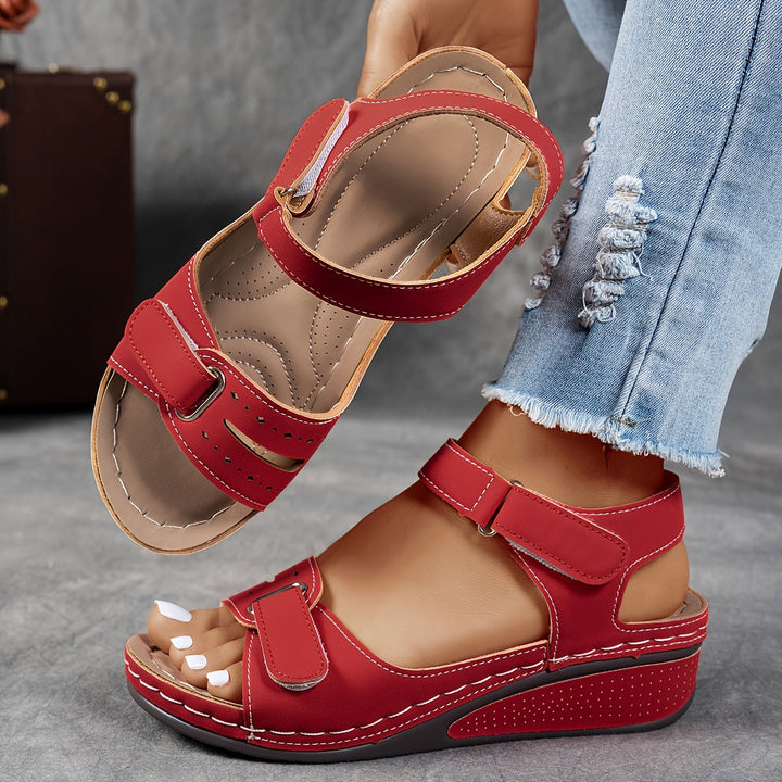 CELIMA | Fashionable orthopedic sandal
