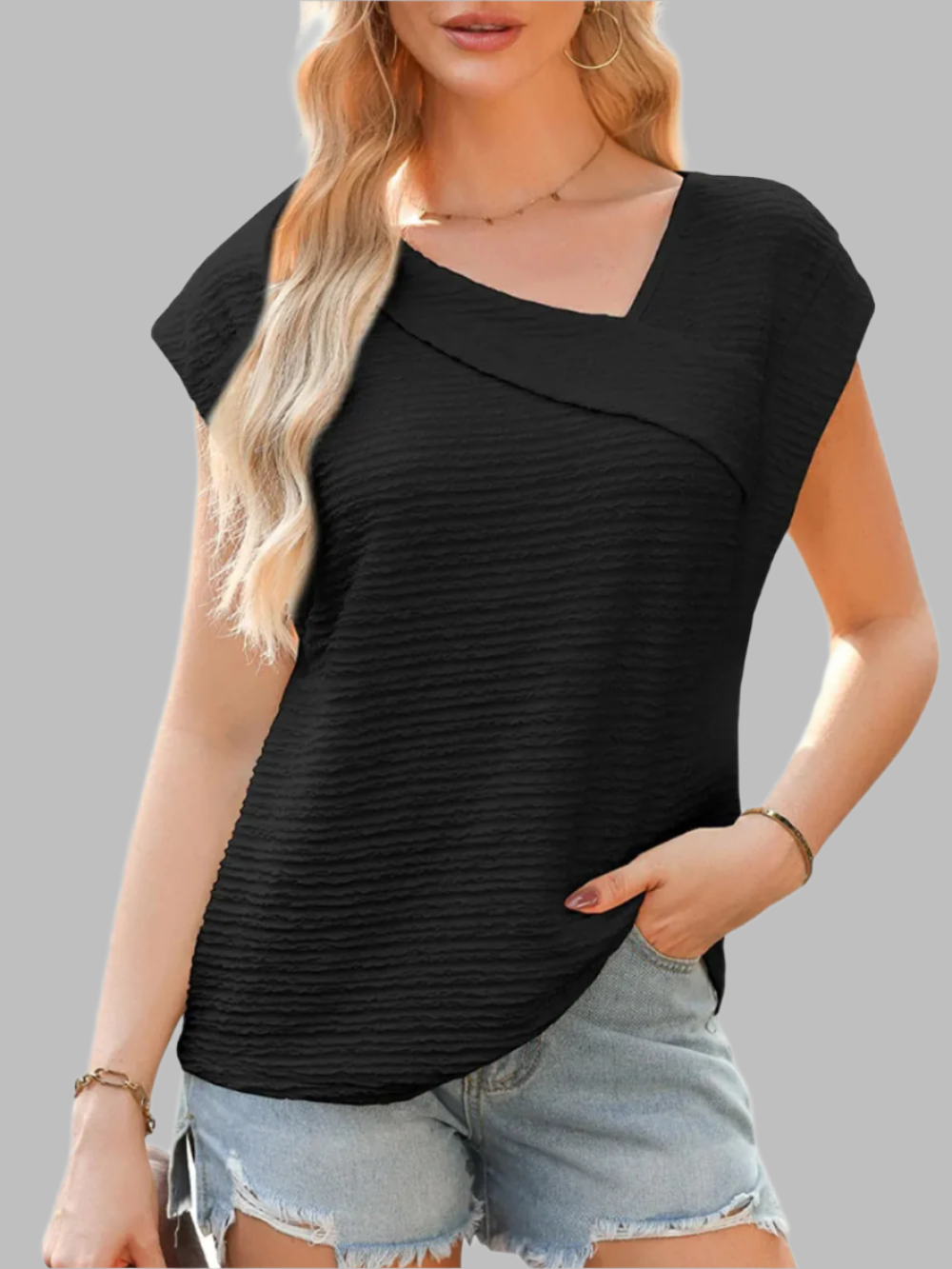 Daisy Women's T-shirt – Breathable T-shirt with Classic Cut and Soft Fabric for Any Occasion