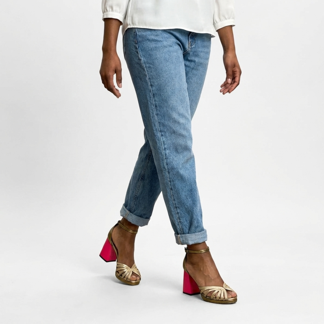 Elegant Vintage Icon Sandals