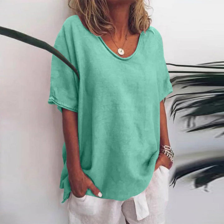 Ana Classic Women's Blouse – Loose-Fit Blouse with Short Sleeves for a Casual Look