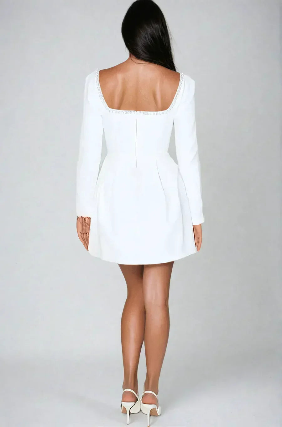 Valérie Short Beaded Dress – Elegant Cocktail Dress with Luxurious Bead Details and Flattering Cut