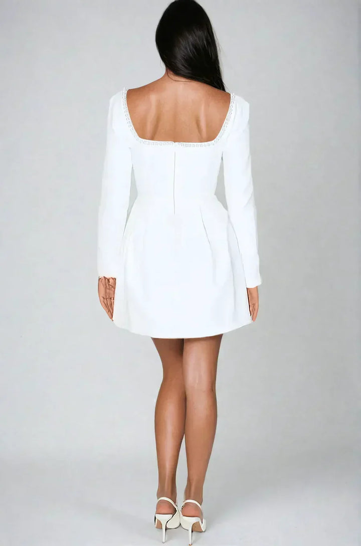Valérie Short Beaded Dress – Elegant Cocktail Dress with Luxurious Bead Details and Flattering Cut