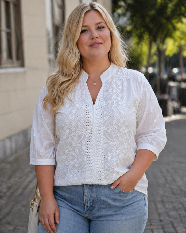 Tamélie Blouse for Curvy Women Plus Size – Elegant V-Neck Puff Sleeve Lace Patchwork Top